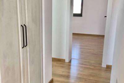 Casă cu 5 camere cu Teren 510 Mp în Malu Mare - 1