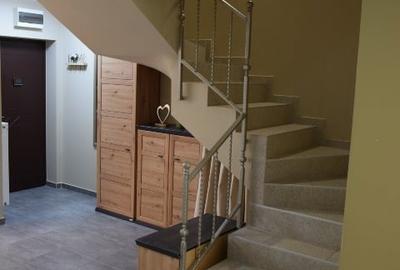 Duplex cu 5 camere cu Canalizare în Central - 3