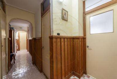 Apartament cu 3 camere decomandat în Topoloveni - 13