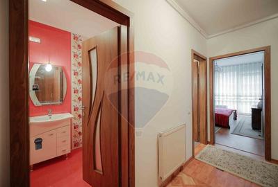 Apartament de Vanzare cu 3 Camere, Terasa de 32mp si Parcare Subterana - 2