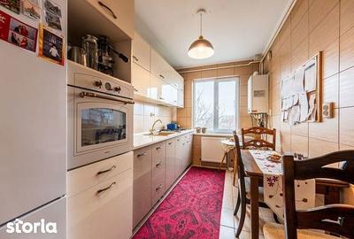 Apartament cu 3 camere, mobilat în Ultracentral