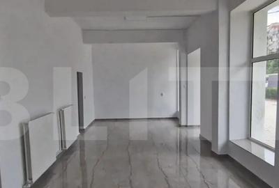 Spatiu de inchiriat, 90 mp, zona Bulevardul 22 Decembrie - 2