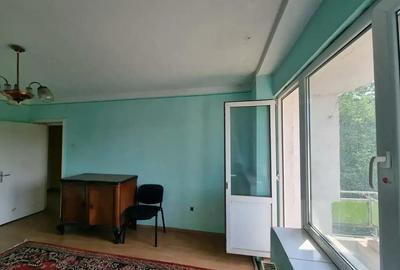 A 37 Liceul sanitar ,Apartament 3 camere confort 1 etaj 2, 67000euro - 8