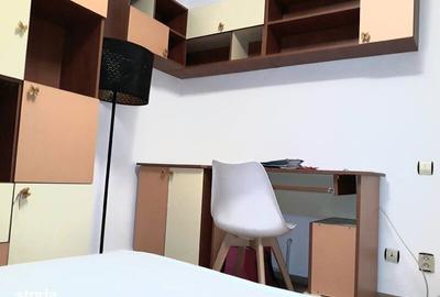 Apartament cu 3 camere semidecomandat, mobilat în Colentina - 2