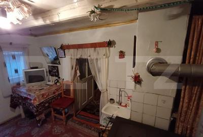 Casa cu 3 camere, 80 mp + 6 arii teren, Localitatea Teaca - 3