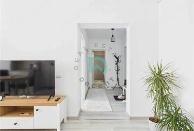 Apartament cu 2 camere decomandat în Sânpetru