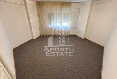 Apartament cu 2 camere decomandat în Aradului