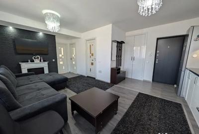 Apartament cu 3 camere semidecomandat în Florești