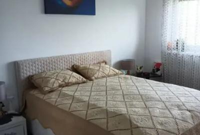 Apartament cu 2 camere decomandat în Sânpetru