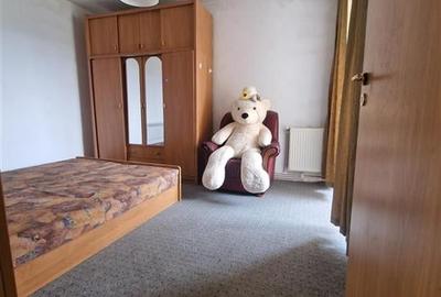 Apartament 3 camere Decomandat - Podu Ros - 1
