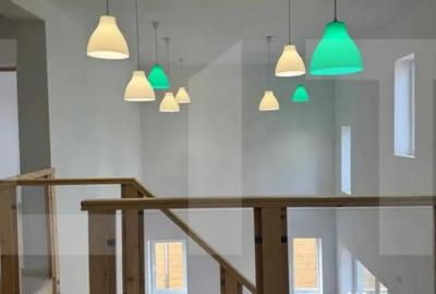 Casă cu 7 camere cu Teren 290 Mp în Sânleani - 11