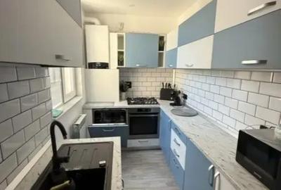 Apartament cu 2 camere decomandat în Pelican - 2