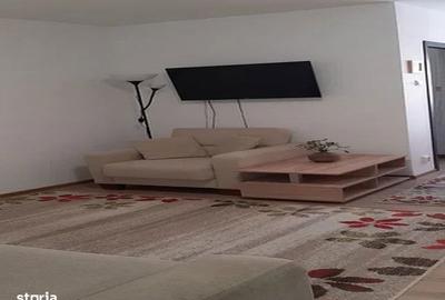 Garsonieră în Titan - 2