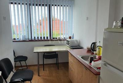 Casă individuală cu 16 camere cu Canalizare în Zorilor - 2