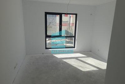 Apartament cu 4 camere decomandat în Titan - 3