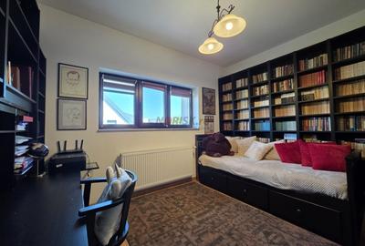 Casă individuală cu 5 camere cu Canalizare în Odăi - 10