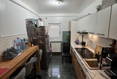 3 Camere Decomandat Bloc 1986 zona Cug SELGROS - 3