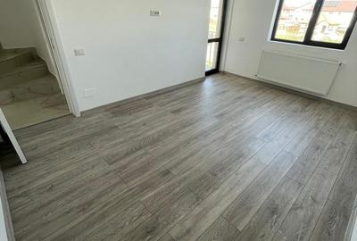 Casă cu 4 camere cu Teren 300 Mp în Central - 19