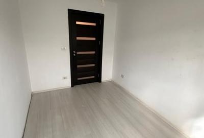 Apartament cu 3 camere decomandat în Central - 12