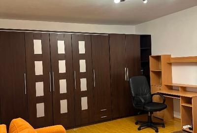 Poprietar închiriez garsoniera - 1