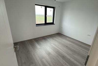 Casă cu 4 camere în Domnești - 17
