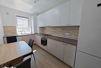 Apartament cu 2 camere decomandat, mobilat în Tractorul - 2