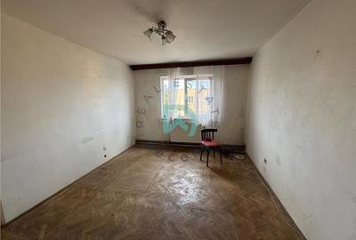 Apartament cu 2 camere semidecomandat în Florilor - 2