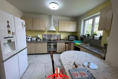 Casă cu 4 camere în Pârneava - 8