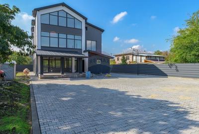 Spațiu comercial, de 410 mp, în Central - 25