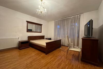Apartament 3 camere 120 mp zona Engels - Andrei Muresanu - 1
