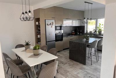 Casă cu 5 camere cu Teren 510 Mp în Central - 10