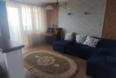 Apartament cu 3 camere decomandat în Exterior Vest