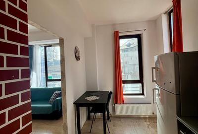 Apartament cu 2 camere decomandat, mobilat în Palat - 5