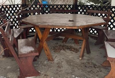 Casă cu 4 camere cu Teren 70 Mp în Central - 1