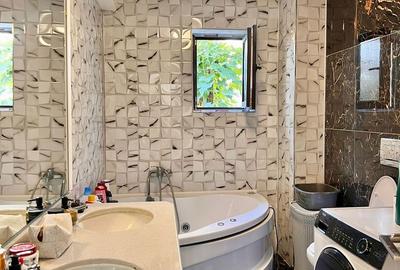 Casă cu 4 camere cu Canalizare în Central - 15