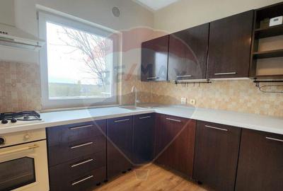 Apartament cu 4 camere decomandat, mobilat în Băneasa - 11