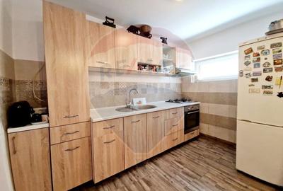 CHIRIE - Casa  4 camere , curte ,  zona LPS - 10