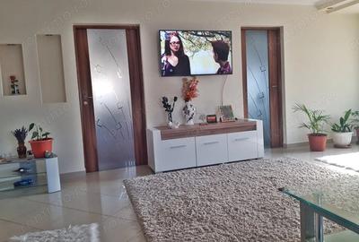 Casă cu 4 camere cu Teren 520 Mp în Sântion - 9