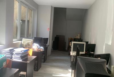 Cladire de Birouri Universitate - 3