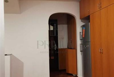 Apartament cu 2 camere decomandat în Circumvalațiunii - 3