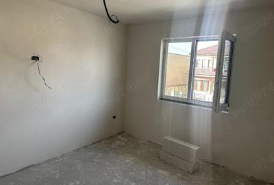 Casă cu 5 camere cu Teren 404 Mp în Km 5 - 3