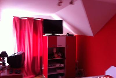 Casă cu 5 camere cu Teren 400 Mp în Teișani - 6