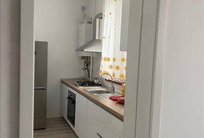 Apartament cu 2 camere nedecomandat, mobilat în Tomis Nord