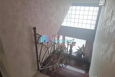 Casă cu 5 camere cu Teren 1600 Mp în Moara - 2