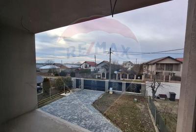 Vila moderna BUCOV | Plea?a | 5 camere | noua | finis... Vila moderna BUCOV | Plea?a | 5 camere | noua | finis... - 11