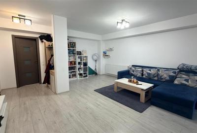 Apartament cu 2 camere decomandat, mobilat în Tractorul - 4