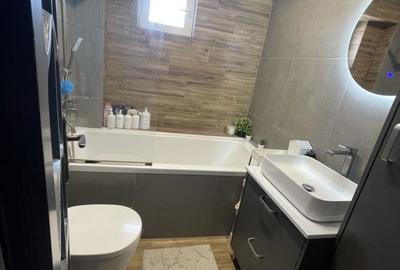 Apartament cu 3 camere decomandat în Central - 3