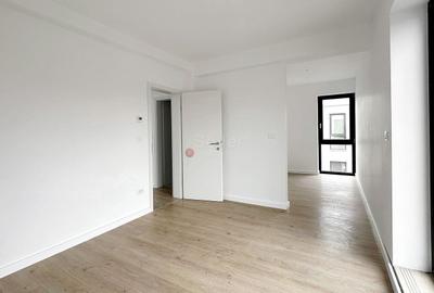 Suprafete Vitrate Mari - 7