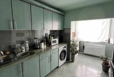 Apartament cu 2 camere decomandat în Independenței - 4