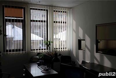 Spațiu comercial, de 144 mp, în Central - 3